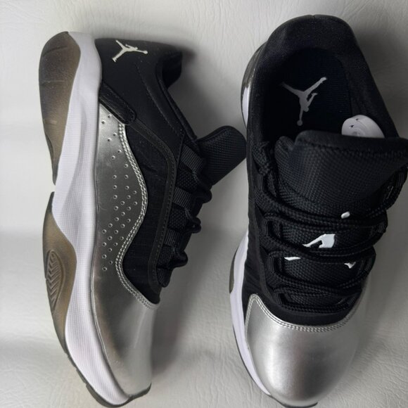 H79- SIZE 7 WOMENS NIKE JORDAN 11 CMFT BLACK / SILVER /WHITE DV2629-001 - Picture 3 of 11